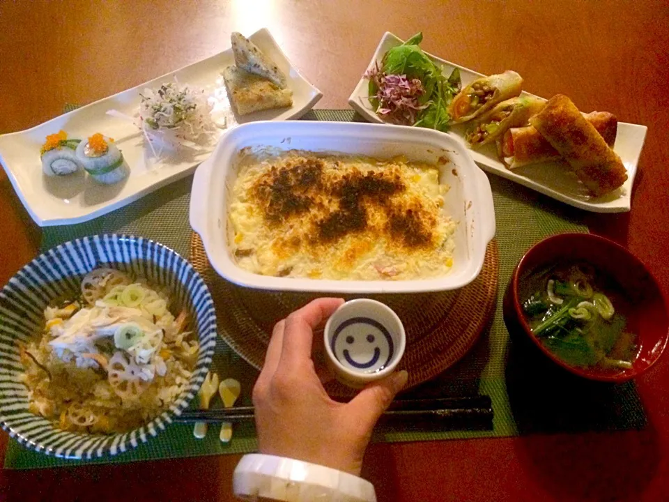 Snapdishの料理写真:Today's Dinner🍴前菜･春巻き･鯛五目飯･大根&豆腐のｸﾘｰﾐｰｸﾞﾗﾀﾝ･小松菜のお味噌汁|🌈Ami🍻さん