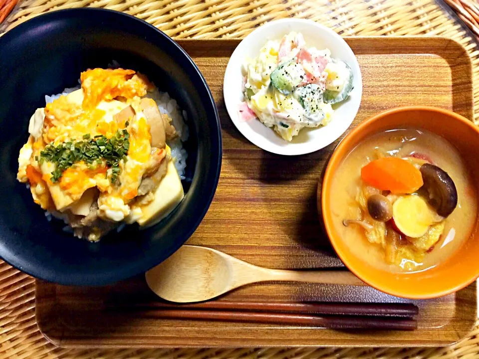 お豆腐入り親子丼
ポテサラ
お味噌汁|愛さん