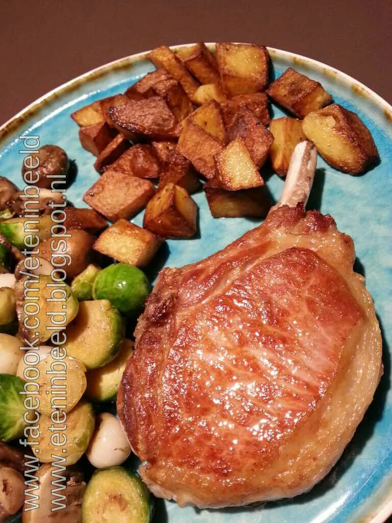 Pork, Brussels sprouts and potato|Frank&Jolanda - Eteninbeeldさん