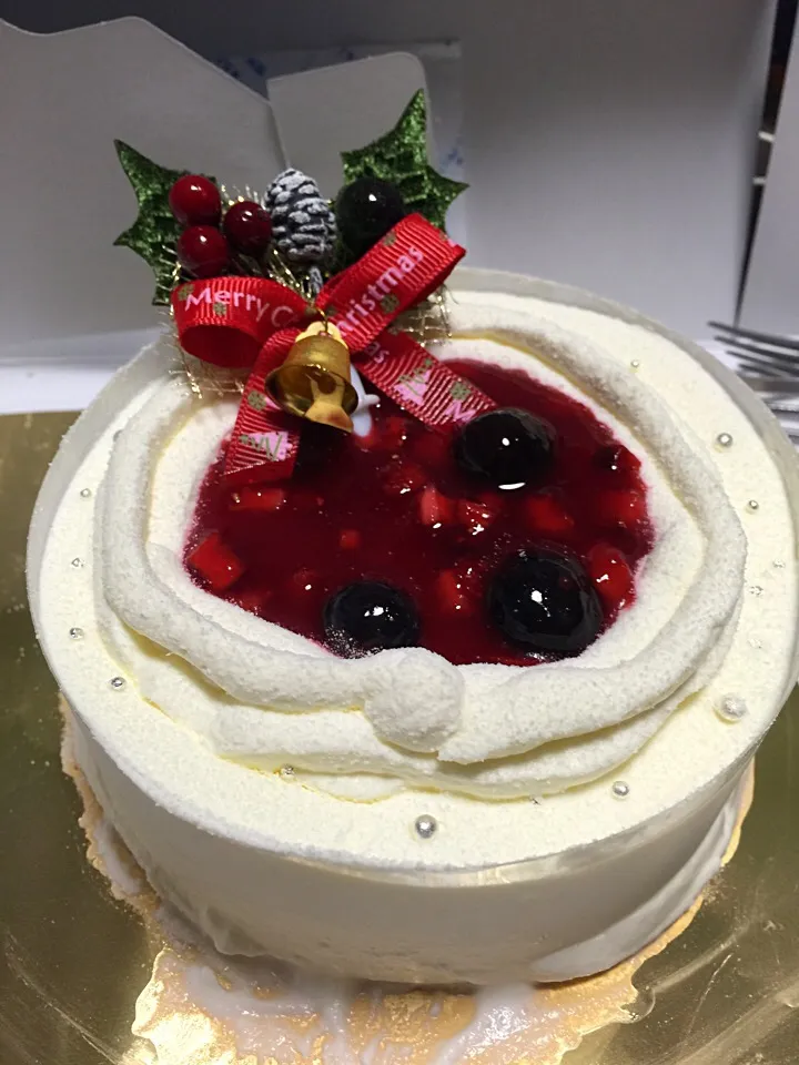 Snapdishの料理写真:お手製ベリーフォンダンクリスマスケーキ|うえのぶさん