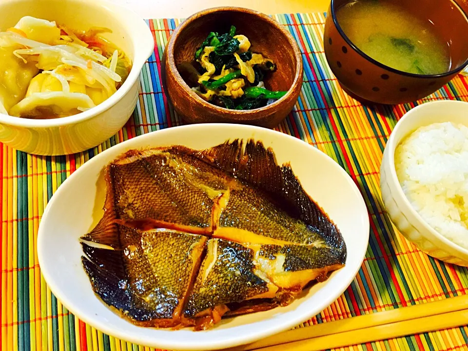 カレイの煮付け
中華スープの水餃子
小松菜とあげとしめじの煮浸し|susanさん