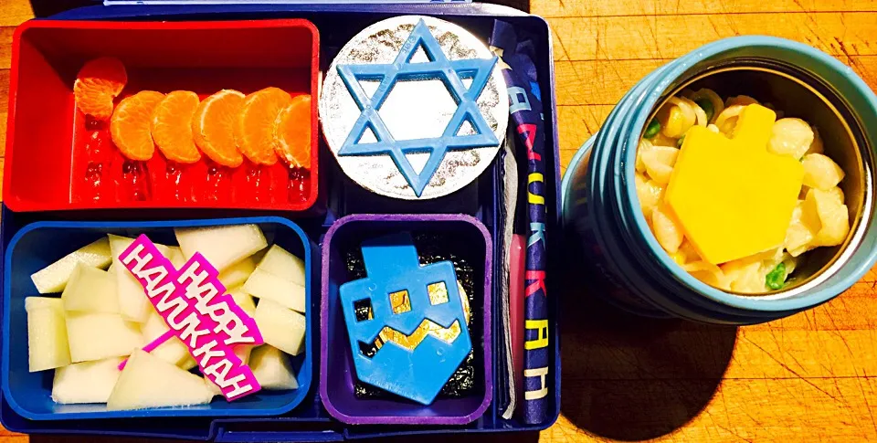 5th Day of Hanukkah with Fruit Gummi Menorah Bento + Snacks|Cheryl Melnickさん