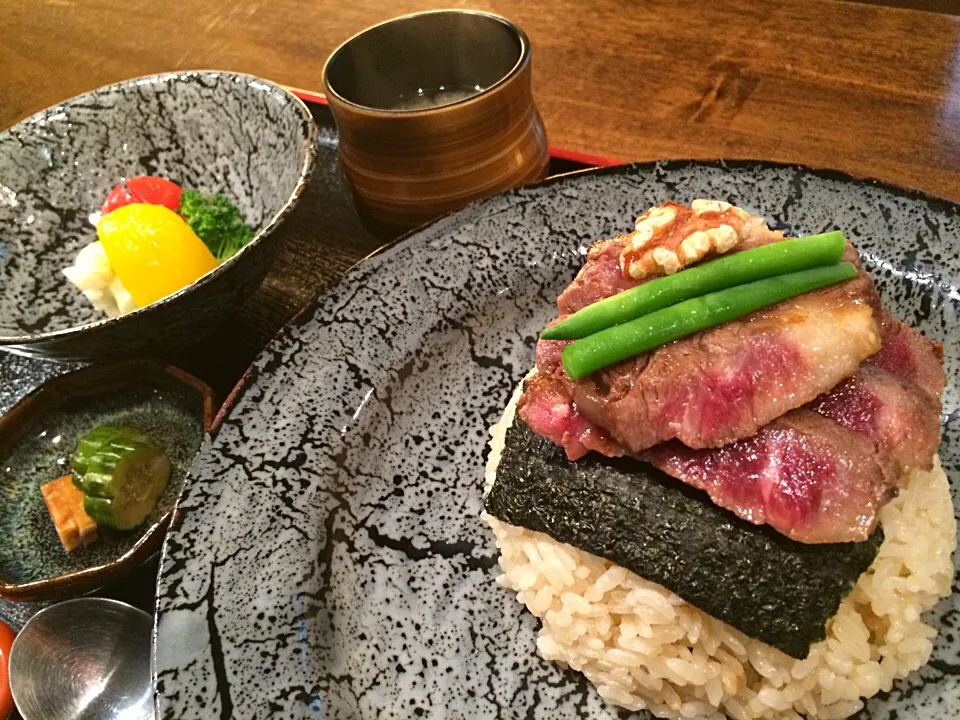 #2015あまくさ丼丼フェア #27店目 天草黒毛和牛ヒレ網焼き丼|神力屋 火酒さん