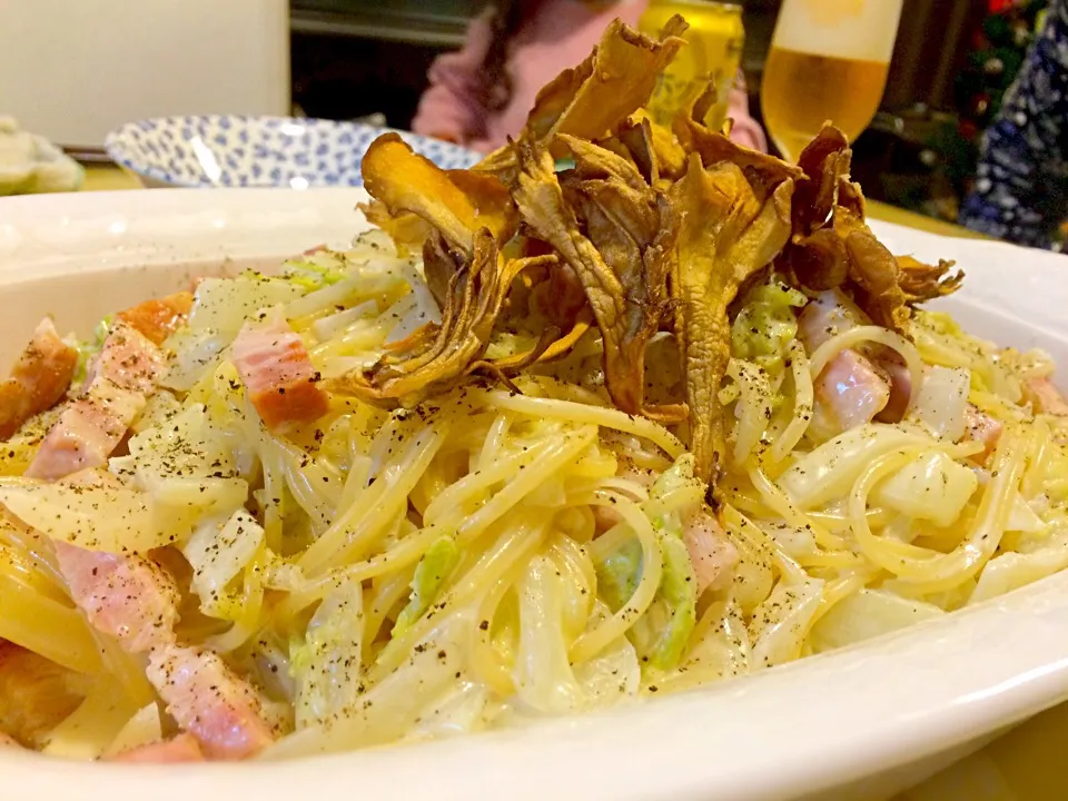 今日のパパパスタ【白菜とベーコンのクリームパスタ 舞茸フリットのせ】|不動南平さん