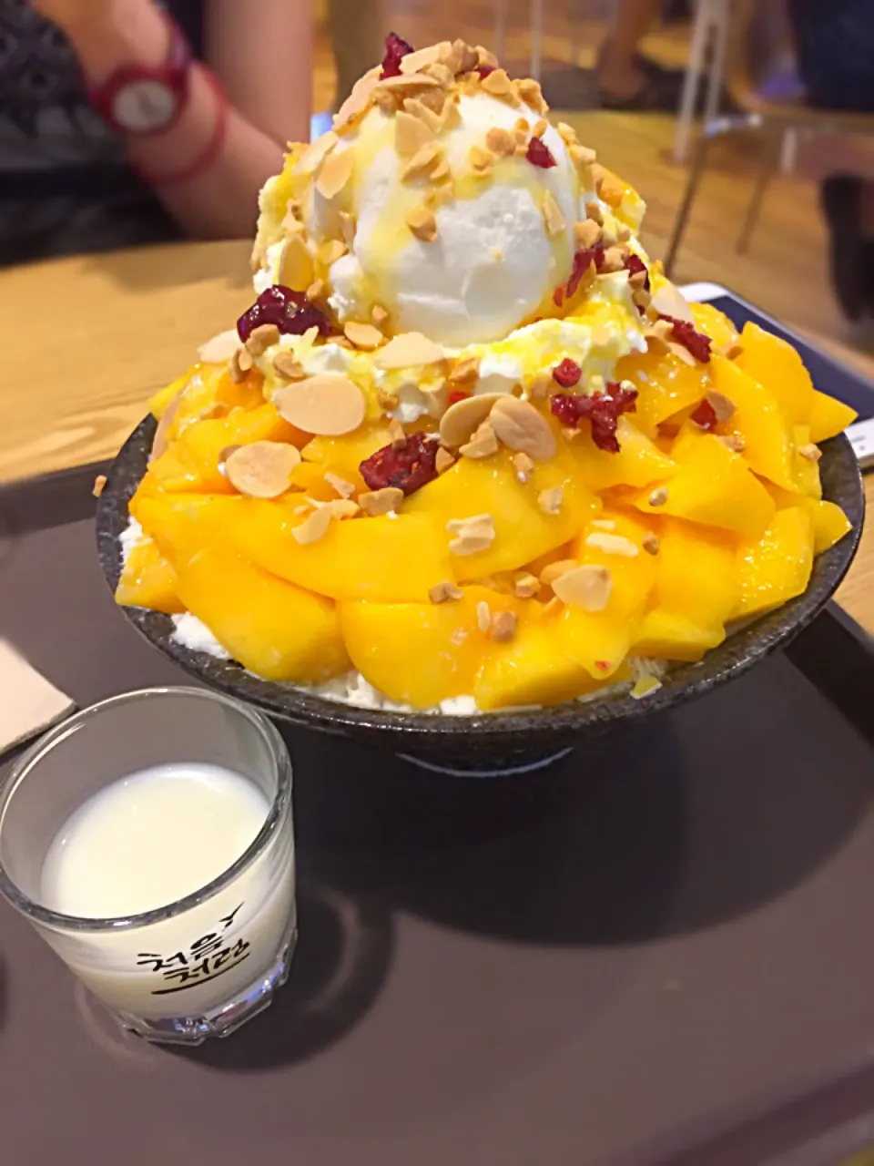 Mango cheesecake patbingsu~|해리さん