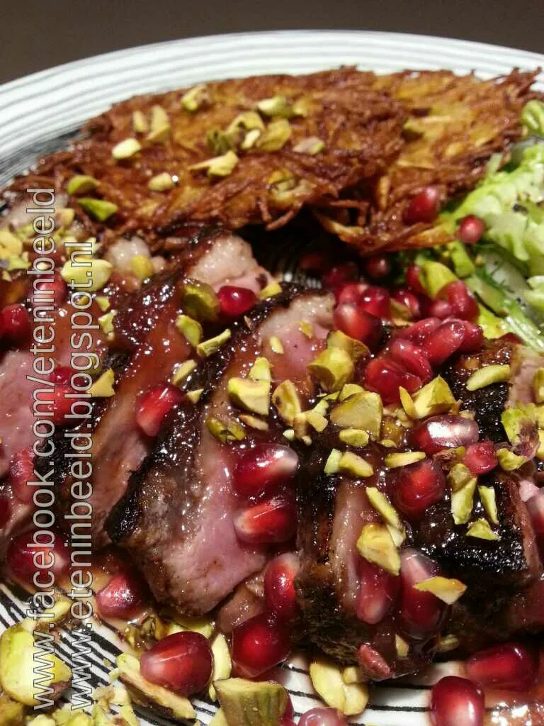 Pomgranate duck, potato fritters and salad|Frank&Jolanda - Eteninbeeldさん