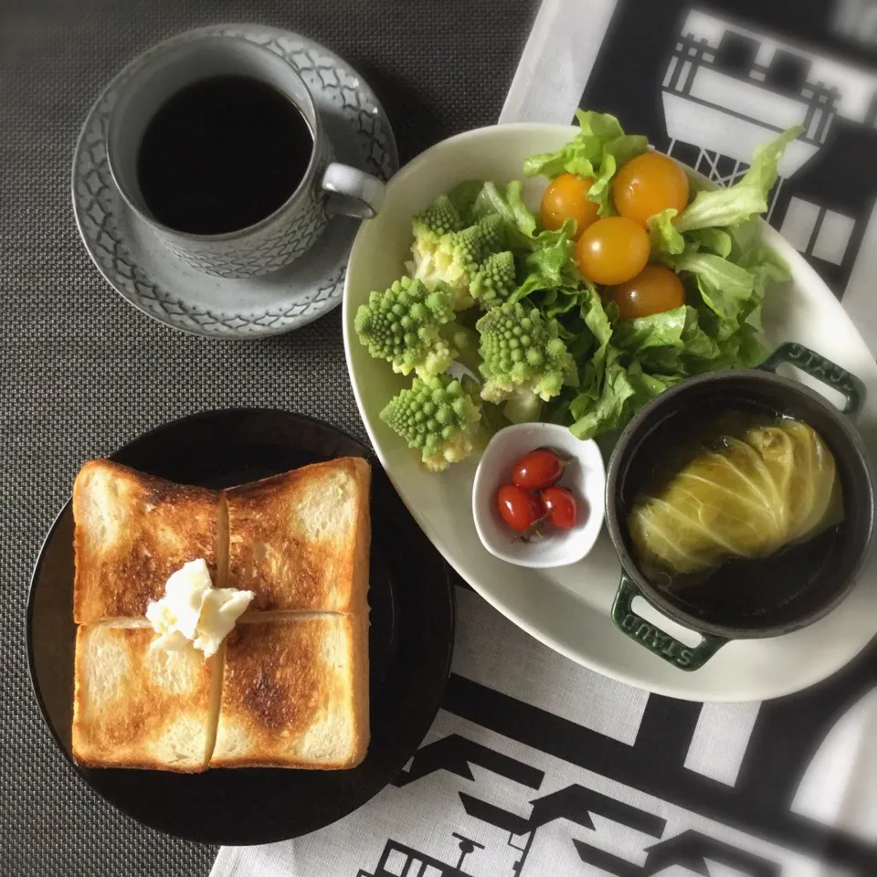 Snapdishの料理写真:今日の朝ごはん|ぺんぎんさん