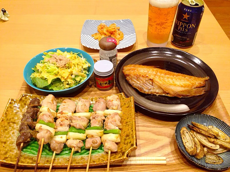 焼き鳥、白菜サラダ、ごぼう、赤魚、エビのカレー炒め|Mikiさん