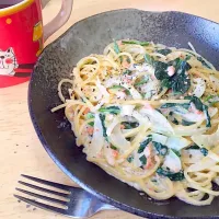 シャケフレークでクリームパスタ♡|さきさん