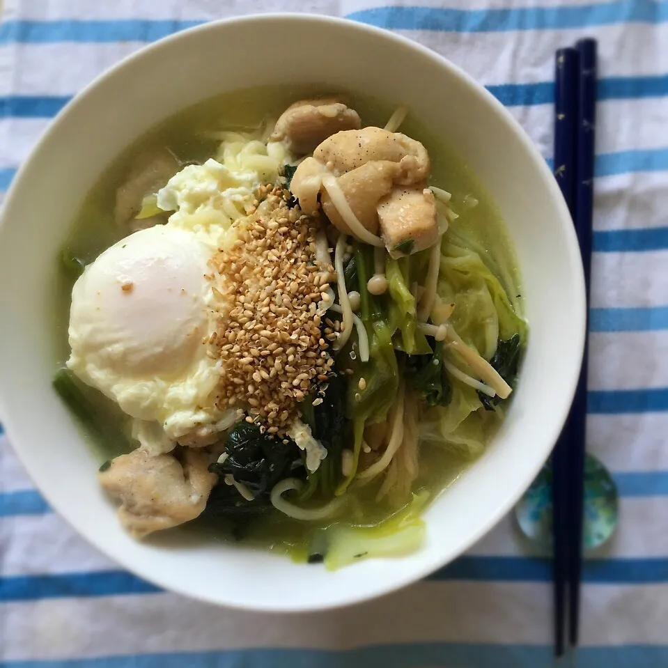 Snapdishの料理写真:野菜にんにく塩ラーメン|midoricoさん