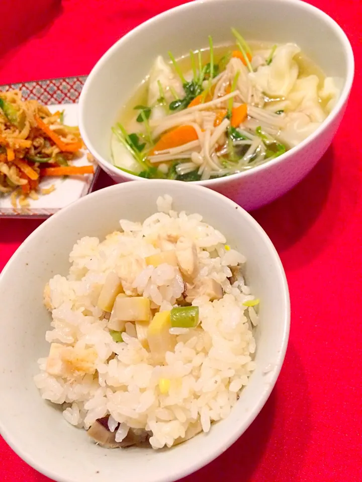 蟹肉菜飯 (シェーローツァイファン) とワンタンスープ|まるまさん