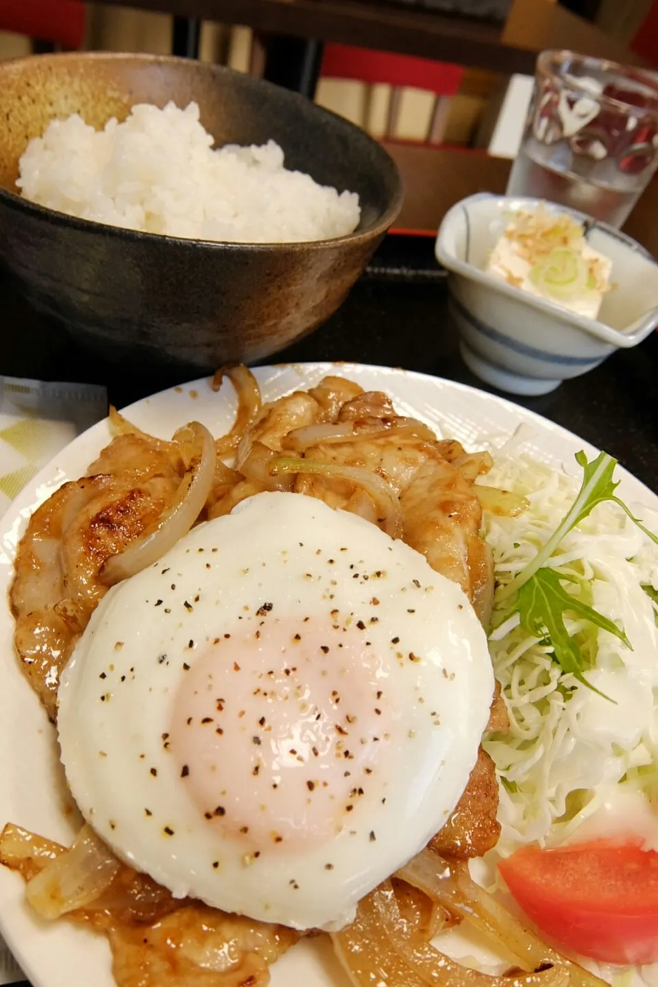 豚ロース生姜焼き定食♪|深夜特急fさん