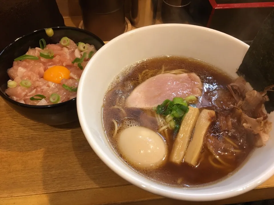 とろ玉鶏と鰹の中華そば＋古白鶏のユッケ丼|マロさん