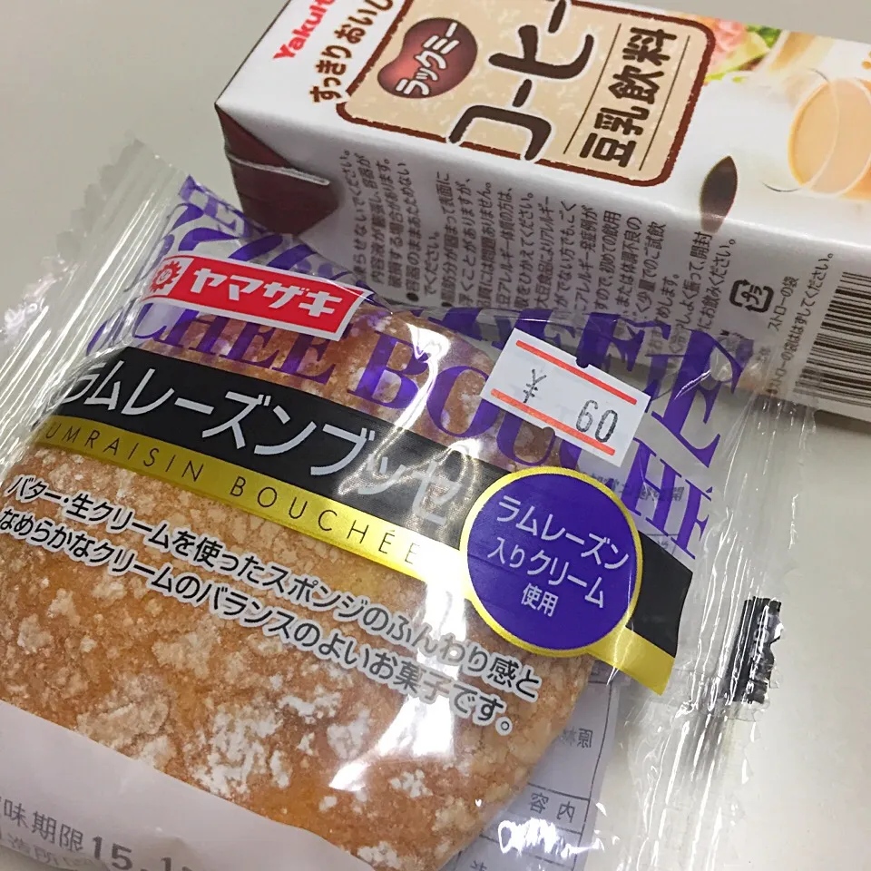 Snapdishの料理写真:残業食 151215|maixx ใหม่さん