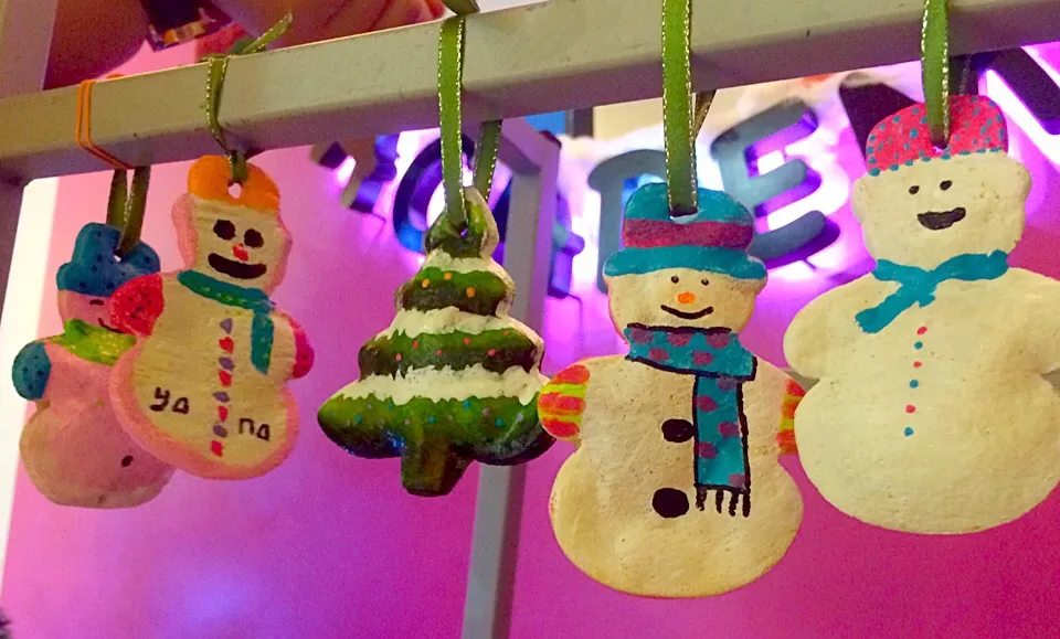 Let's play with salt dough this coming Xmas ornaments!|김지희さん