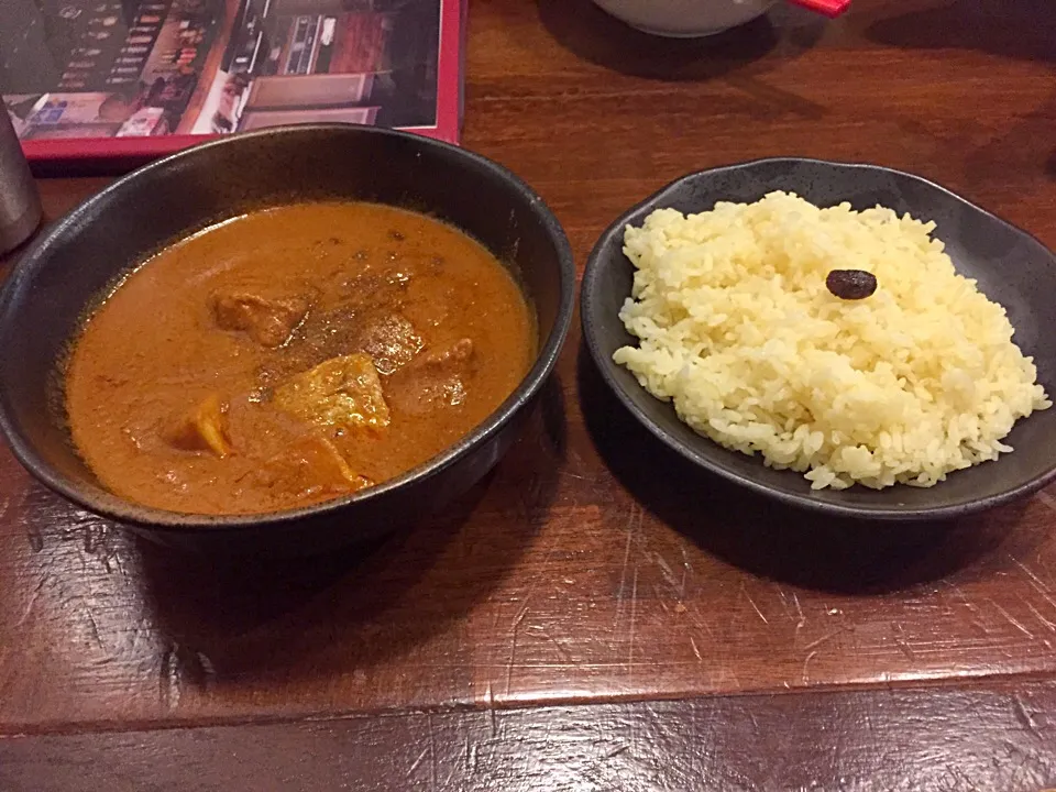 チキンビンダル(チキンとジャガイモのカレー)|麦汁さん