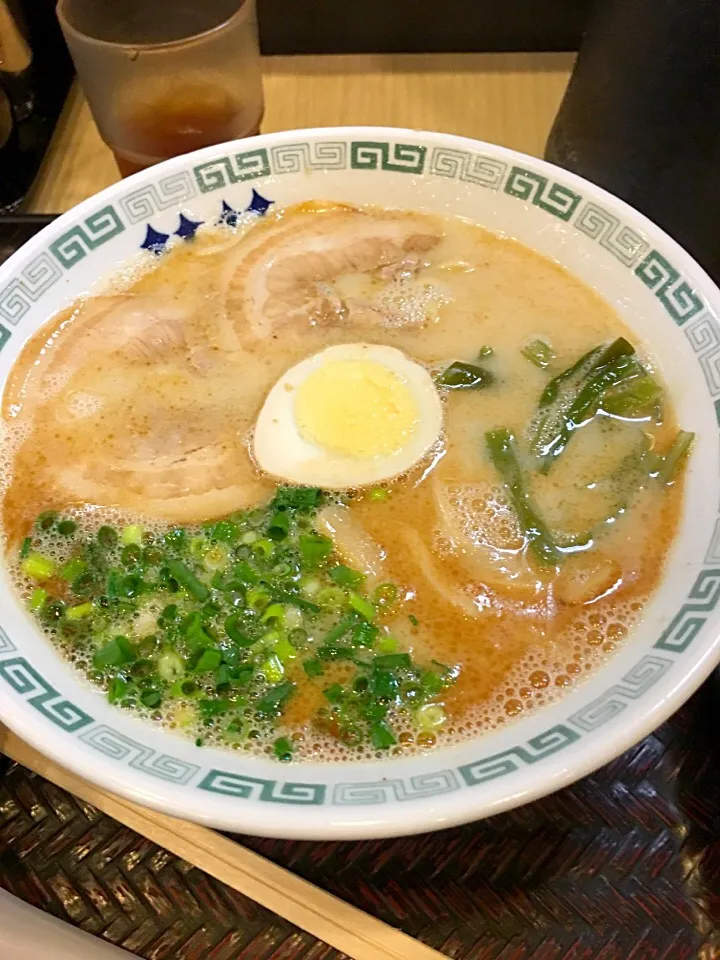 Snapdishの料理写真:熊本ラーメン|Yukitaka Nishidaさん