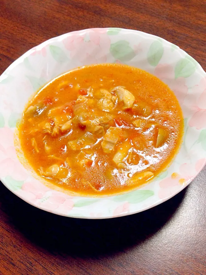 チキンとトマトの柔らか煮😋|yuko.koさん