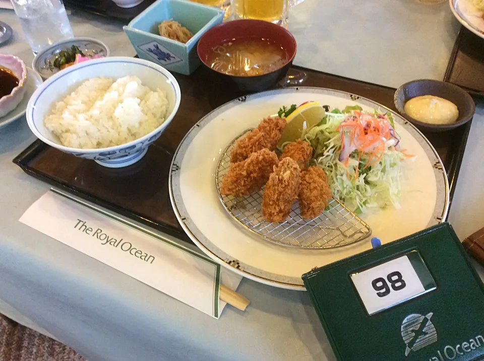 ⛳️ゴルフ場飯😋「カキフライ」|アライさんさん