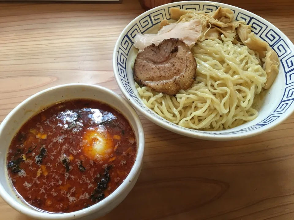 Snapdishの料理写真:特製激辛つけ麺(中盛、太麺、辛さup:ハバネロ＋5種の香辛料)|マロさん