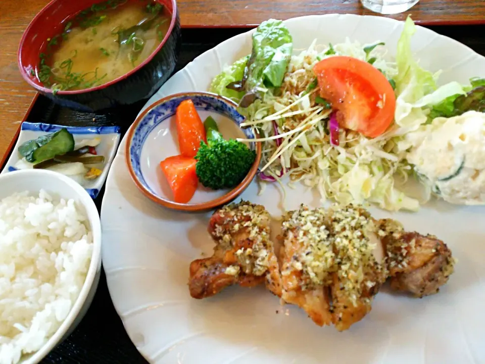 チキンの香草焼きランチ|バリィちゃんさん