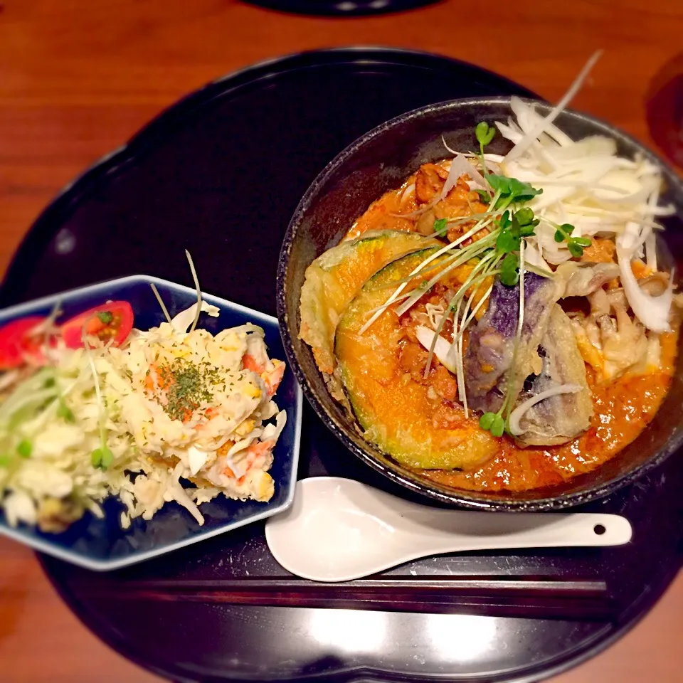 バターチキンカレーうどん

昨日の残ったカレーをうどんに。牛乳いれてまろやかにしました。|ゆりさん