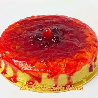 japanese cheese cake with strawberry filling|Atie Sufrin Haji Yusopさん