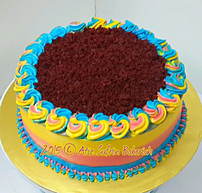 Redvelvet Cake with rainbow theme|Atie Sufrin Haji Yusopさん