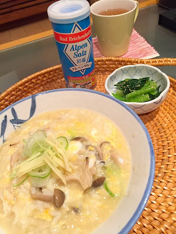 昨日の湯豆腐の残りでおじや😋うま❤️|Tomomi Booさん