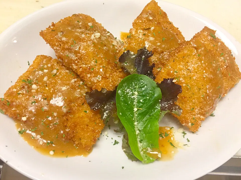 Fried Ravioli w/Dirty Sauce|Chef Ampさん