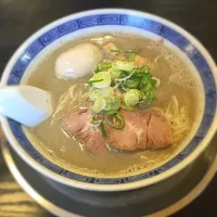 Snapdishの料理写真:煮干しそば＋味玉|raku_darさん