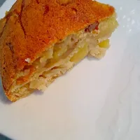 Snapdishの料理写真:炊飯器スイーツ。リンゴとさつまいもケーキ|つきやぶさん