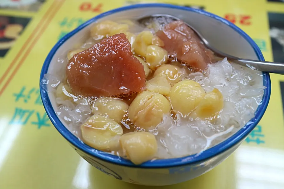 蓮の実、白キクラゲ、芋 冷たい|マハロ菊池さん