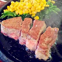 Snapdishの料理写真:サーロインステーキ|なっちさん