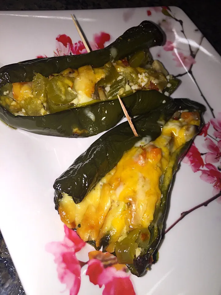 Stuffed mushroom poblano peppers. 
Spicy🔥🔥|Tawanjaさん