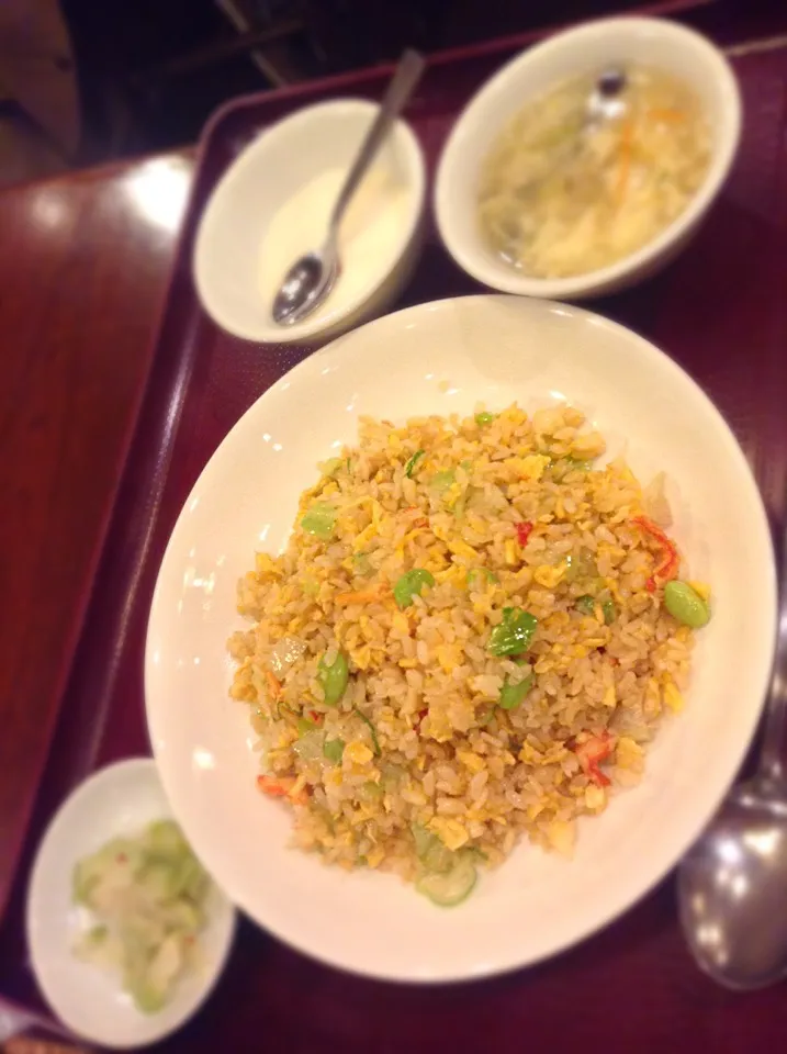 Today’s lunch. 蟹レタスチャーハン。この店をみんながうすけぼーって呼ぶのは何故？|hoppycowさん