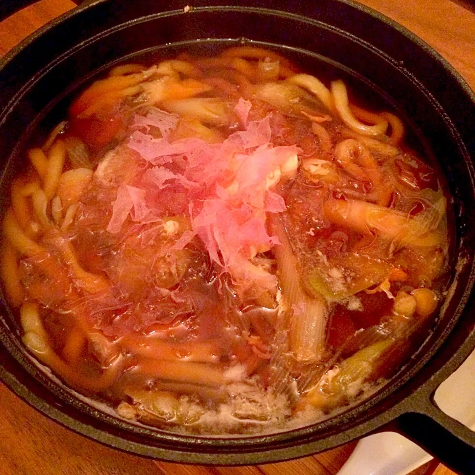 舞茸、長ネギ、卵、削り蒲鉾の鍋焼きうどん|マユマユさん