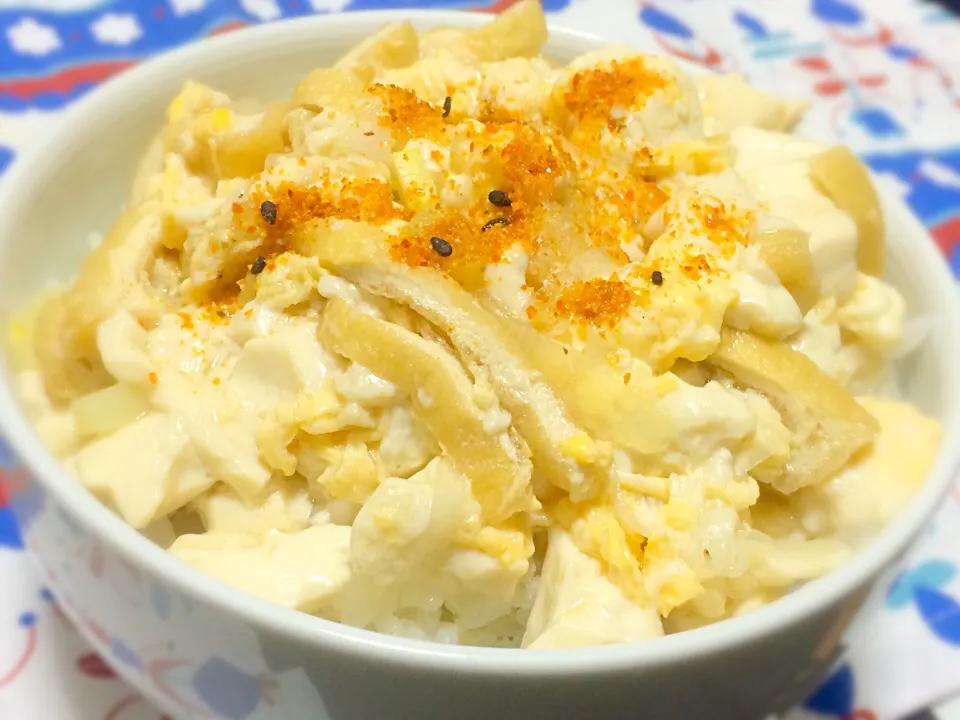 豆腐・油揚げの卵とじ丼😋✨|USO-8000さん