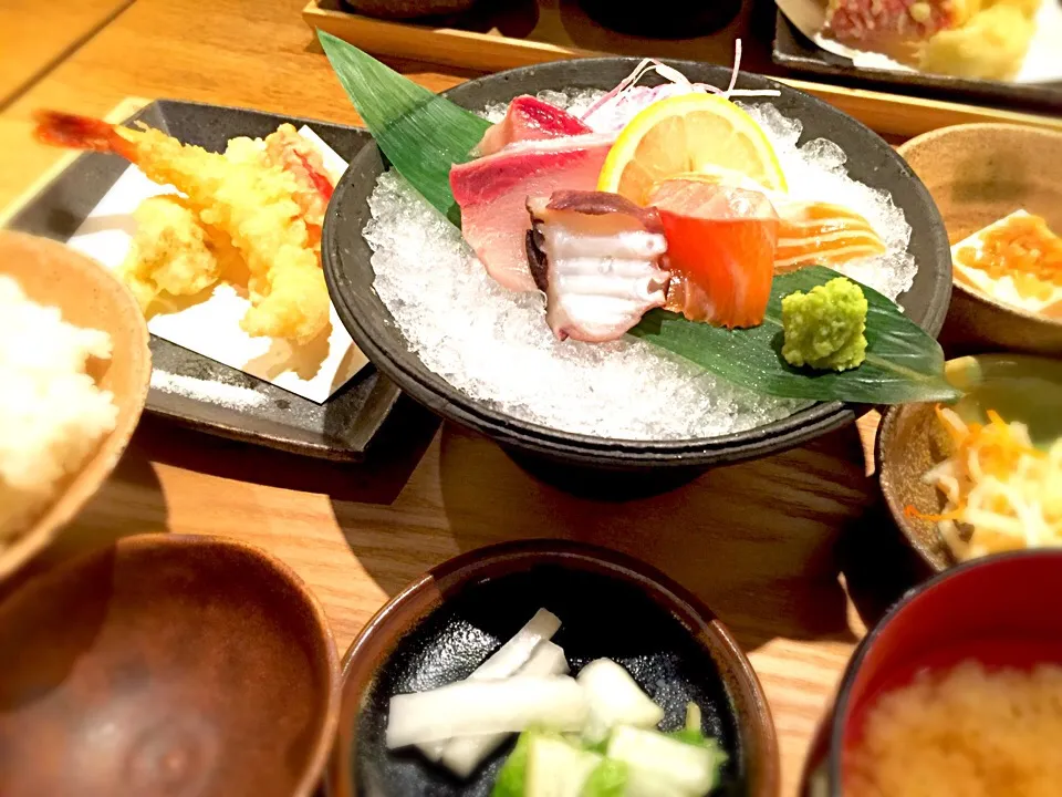 お造り天ぷら定食|リフルシャッフルさん