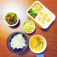 Snapdishの料理写真:ポトフ、白菜とツナのサラダ、つぼみ菜とベーコンのバター醤油炒め|ゆなさん