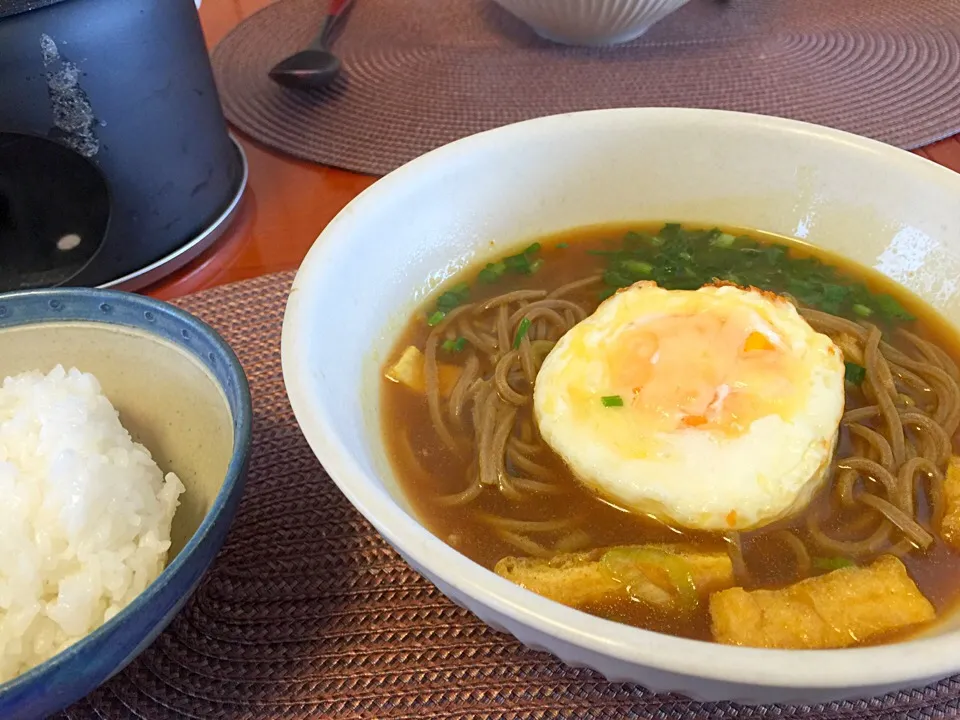 カレー蕎麦チーズ卵のせ|Yoshito  Kobayashiさん