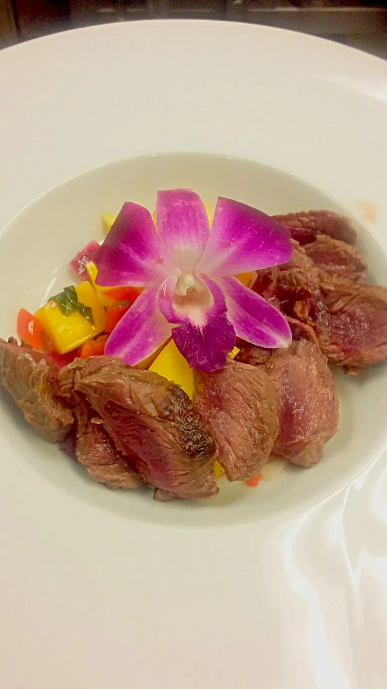 Kangaroo with a mango salsa|robert denboさん