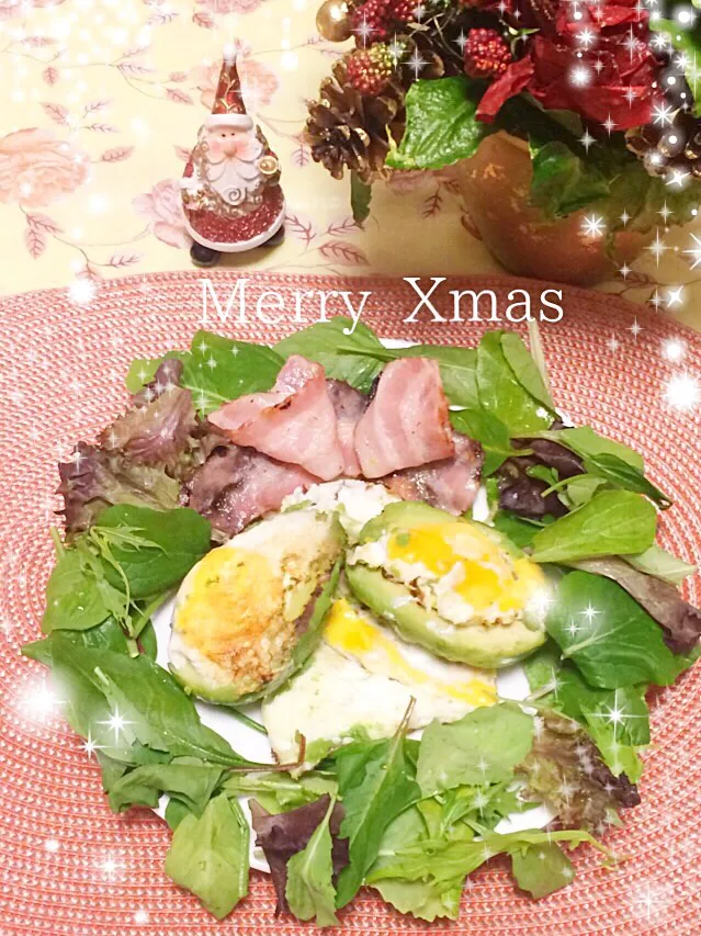 OMさんの料理 Fried egg in avocadoリピです(∩❛ڡ❛∩)|桜央里さん