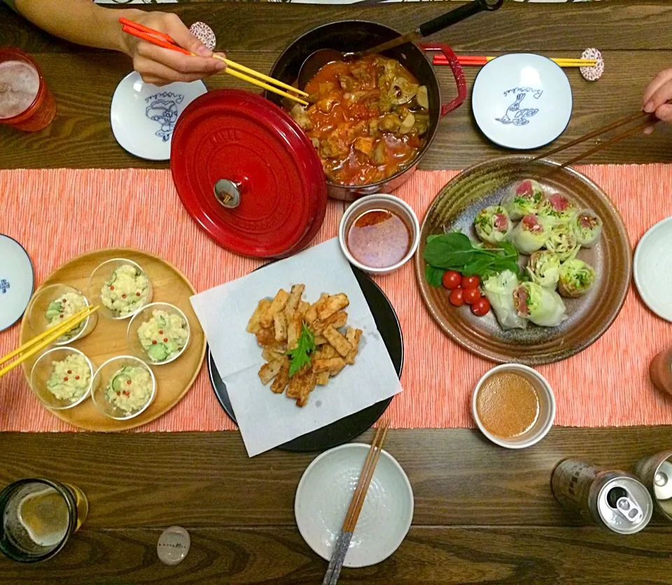 家族時間♡忘年会
チキンのトマト煮、山芋から揚げ、マグロ納豆生春巻き、クリームチーズのポテサラ♡|Kazue Yamamotoさん