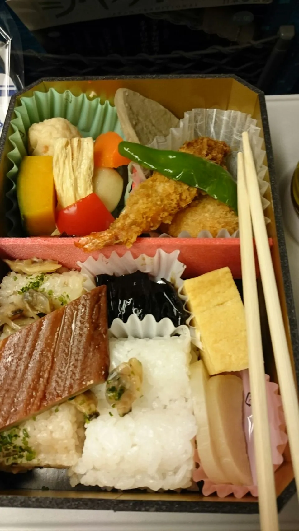 Snapdishの料理写真:東海道新幹線弁当|Kenichi  Genjidaさん