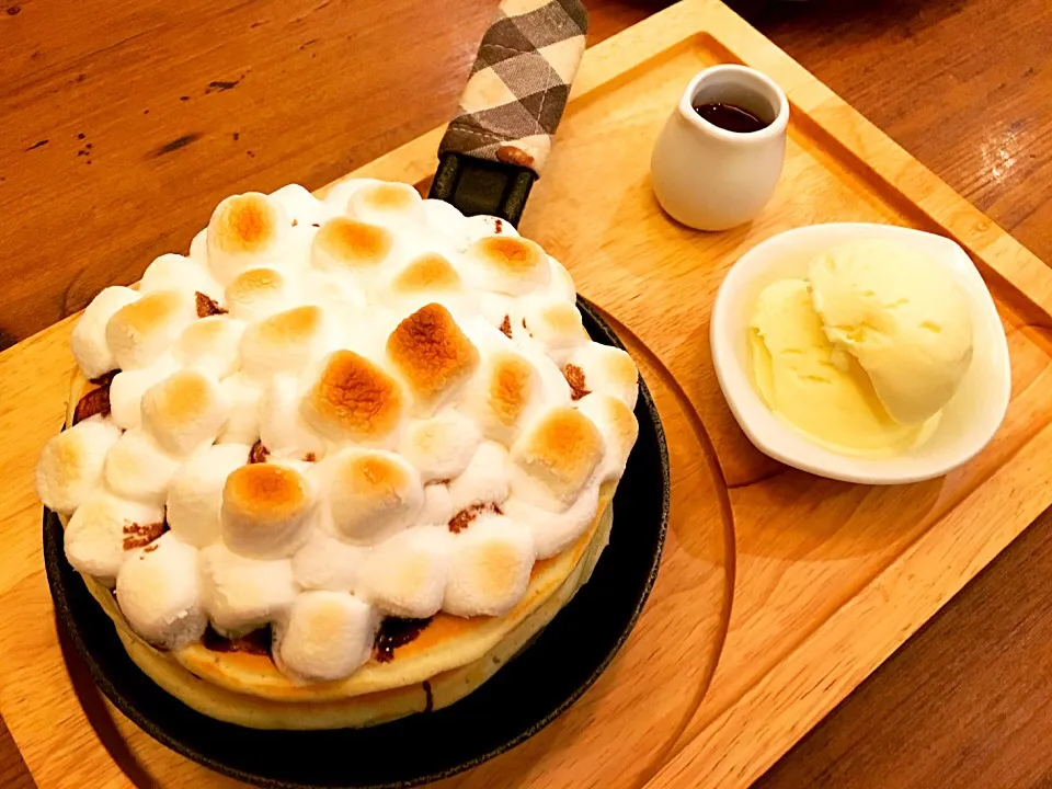 焼きマシュマロパンケーキ|さわだりかさん