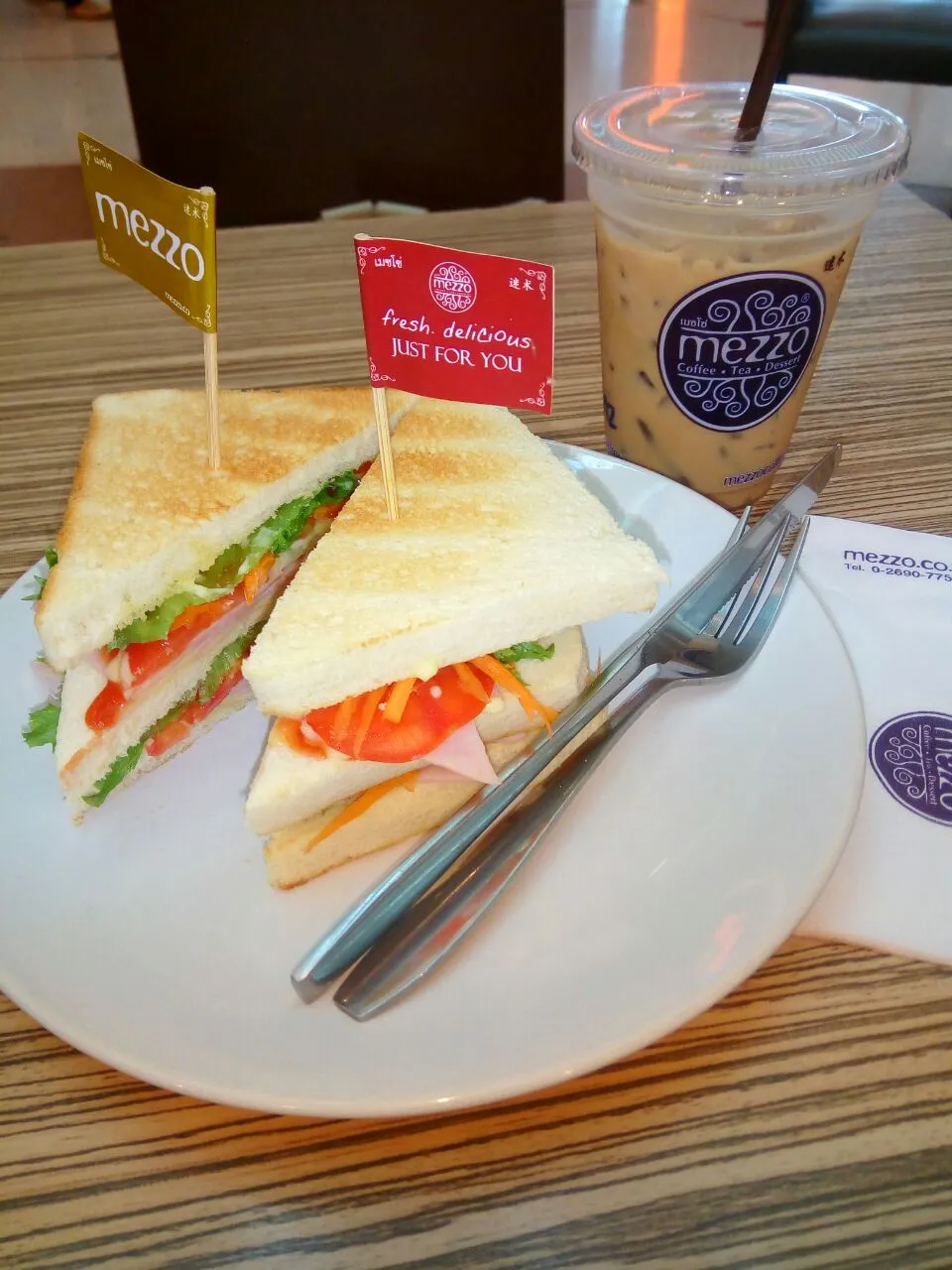 Snapdishの料理写真:อาหย่อย #clubsandwich|Punsharasさん