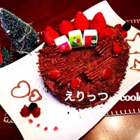 Snapdishの料理写真:チュコレートのクリスマスケーキ(*^^*)
ふわふわのスポンジ^o^|えりっつ。さん