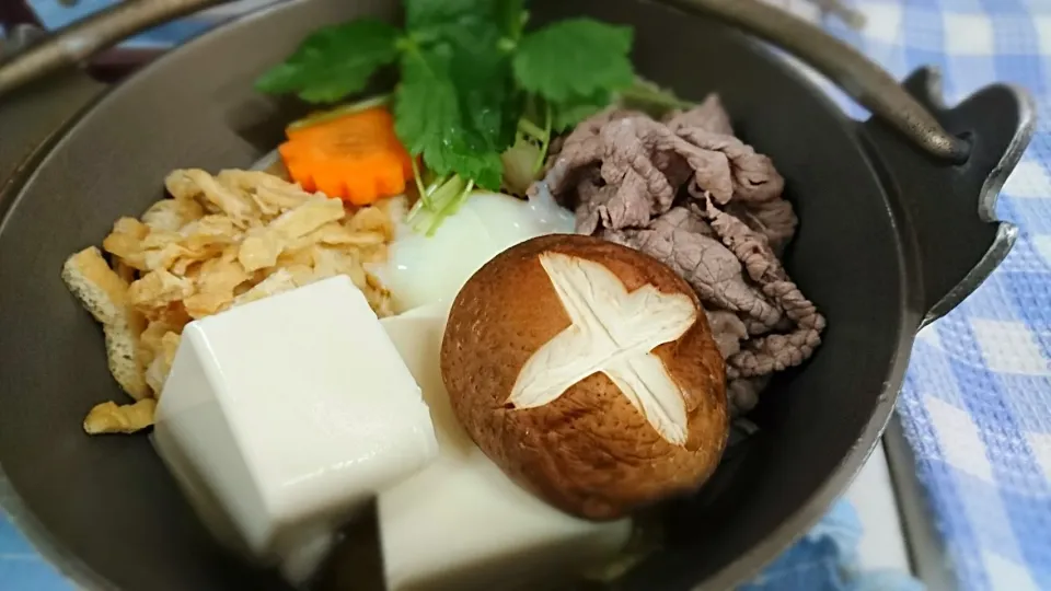 豆腐の牛玉子鍋|よっしー(=^ェ^=)さん