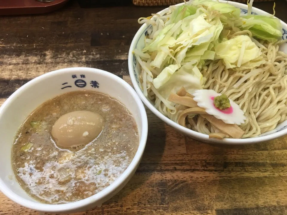 背脂煮干しつけ麺(大盛り、細麺、玉ねぎ多め)＋〔トッピング〕山盛り温野菜|マロさん